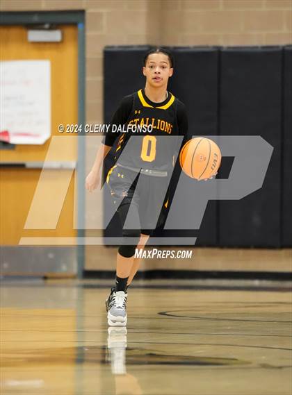 Thumbnail 1 in Sierra vs Evergreen (Dakota Ridge High School) photogallery.