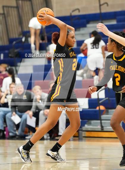 Thumbnail 3 in Sierra vs Evergreen (Dakota Ridge High School) photogallery.
