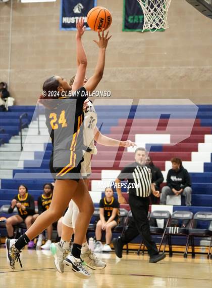 Thumbnail 1 in Sierra vs Evergreen (Dakota Ridge High School) photogallery.