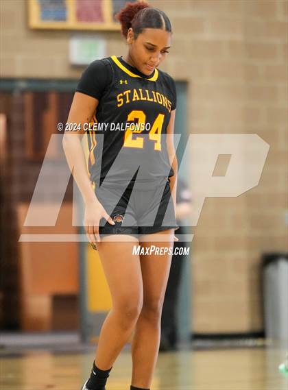 Thumbnail 3 in Sierra vs Evergreen (Dakota Ridge High School) photogallery.