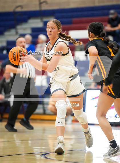 Thumbnail 3 in Sierra vs Evergreen (Dakota Ridge High School) photogallery.