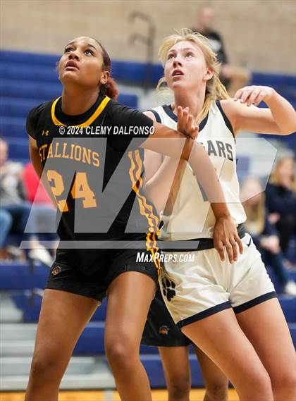 Thumbnail 2 in Sierra vs Evergreen (Dakota Ridge High School) photogallery.
