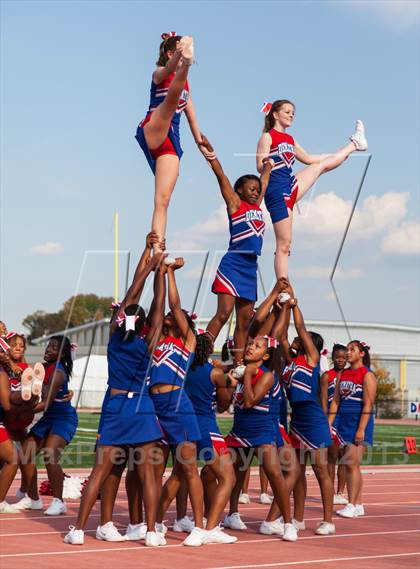 Thumbnail 1 in Bishop O'Connell @ DeMatha photogallery.