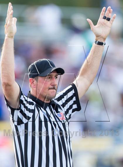Thumbnail 1 in Bishop O'Connell @ DeMatha photogallery.
