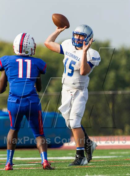Thumbnail 3 in Bishop O'Connell @ DeMatha photogallery.