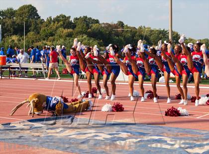 Thumbnail 2 in Bishop O'Connell @ DeMatha photogallery.