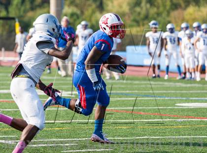 Thumbnail 1 in Bishop O'Connell @ DeMatha photogallery.