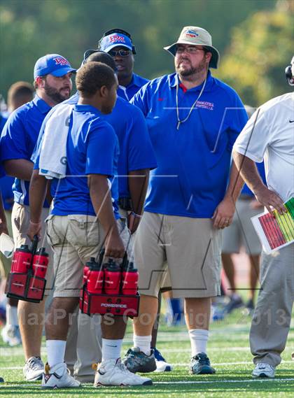 Thumbnail 3 in Bishop O'Connell @ DeMatha photogallery.