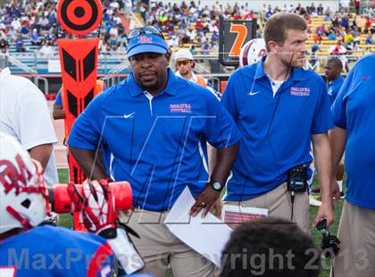 Thumbnail 3 in Bishop O'Connell @ DeMatha photogallery.