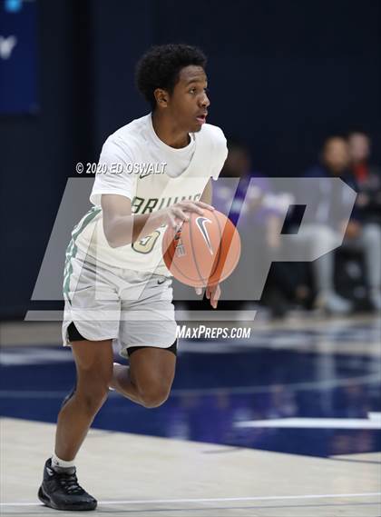 Thumbnail 2 in Damien vs. St. Patrick-St. Vincent (MaxPreps MLK Classic) photogallery.