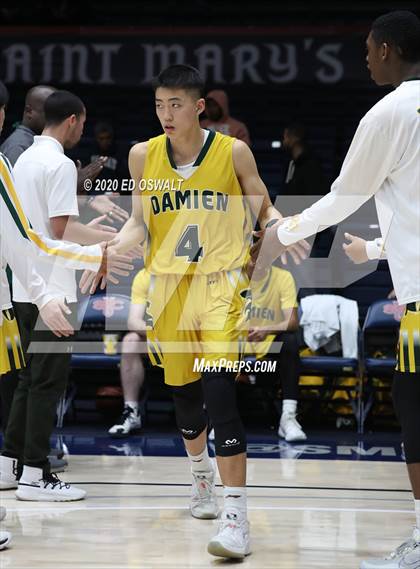 Thumbnail 2 in Damien vs. St. Patrick-St. Vincent (MaxPreps MLK Classic) photogallery.