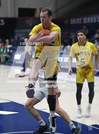 Thumbnail 2 in Damien vs. St. Patrick-St. Vincent (MaxPreps MLK Classic) photogallery.