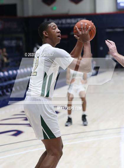 Thumbnail 1 in Damien vs. St. Patrick-St. Vincent (MaxPreps MLK Classic) photogallery.