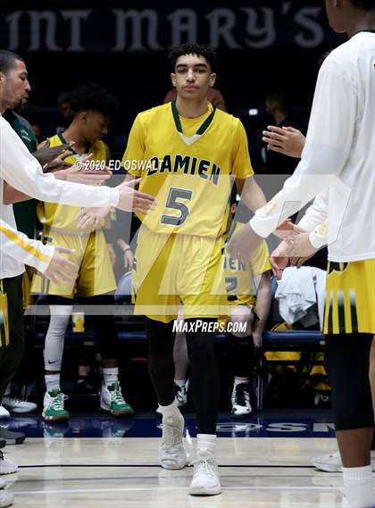 Thumbnail 3 in Damien vs. St. Patrick-St. Vincent (MaxPreps MLK Classic) photogallery.