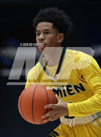 Thumbnail 3 in Damien vs. St. Patrick-St. Vincent (MaxPreps MLK Classic) photogallery.
