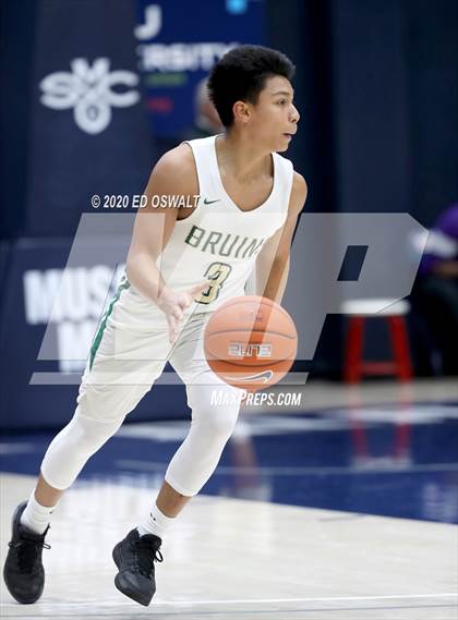 Thumbnail 3 in Damien vs. St. Patrick-St. Vincent (MaxPreps MLK Classic) photogallery.