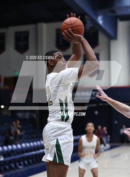 Thumbnail 3 in Damien vs. St. Patrick-St. Vincent (MaxPreps MLK Classic) photogallery.