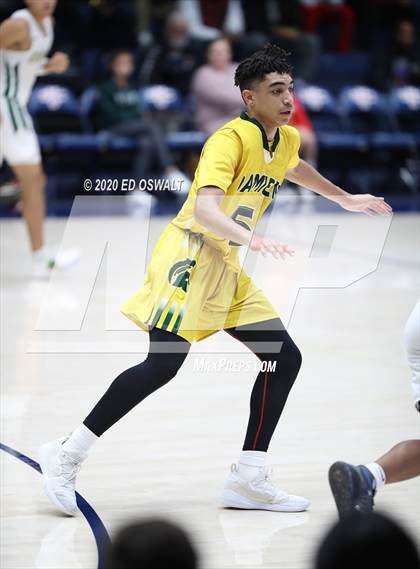 Thumbnail 2 in Damien vs. St. Patrick-St. Vincent (MaxPreps MLK Classic) photogallery.