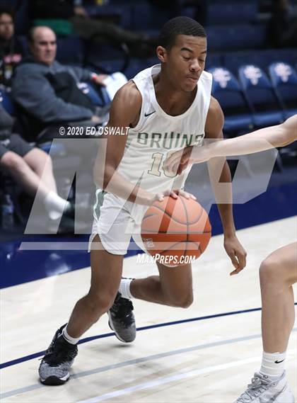 Thumbnail 2 in Damien vs. St. Patrick-St. Vincent (MaxPreps MLK Classic) photogallery.