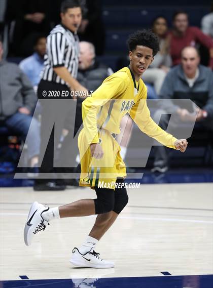 Thumbnail 1 in Damien vs. St. Patrick-St. Vincent (MaxPreps MLK Classic) photogallery.