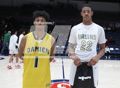 Thumbnail 2 in Damien vs. St. Patrick-St. Vincent (MaxPreps MLK Classic) photogallery.