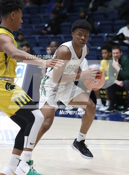 Thumbnail 3 in Damien vs. St. Patrick-St. Vincent (MaxPreps MLK Classic) photogallery.
