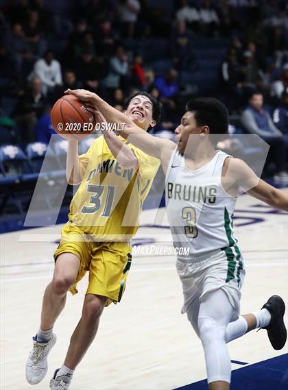 Thumbnail 1 in Damien vs. St. Patrick-St. Vincent (MaxPreps MLK Classic) photogallery.