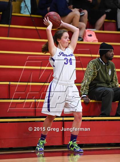 Thumbnail 2 in Regis Jesuit vs. Piedmont (Cardinal Newman Classic) photogallery.