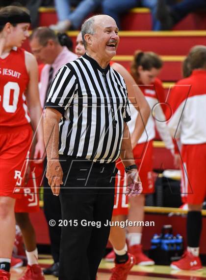 Thumbnail 2 in Regis Jesuit vs. Piedmont (Cardinal Newman Classic) photogallery.