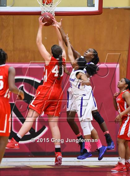 Thumbnail 3 in Regis Jesuit vs. Piedmont (Cardinal Newman Classic) photogallery.