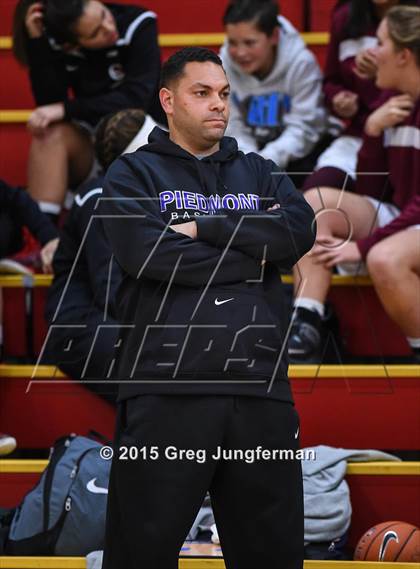 Thumbnail 2 in Regis Jesuit vs. Piedmont (Cardinal Newman Classic) photogallery.