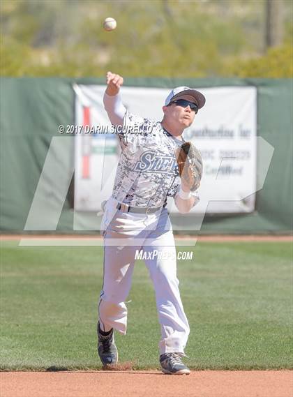Thumbnail 2 in Sierra Canyon vs. Clackamas (Coach Bob Invitational) photogallery.