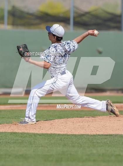 Thumbnail 3 in Sierra Canyon vs. Clackamas (Coach Bob Invitational) photogallery.
