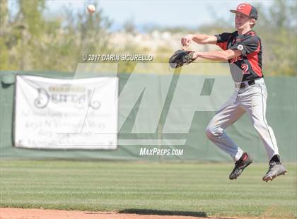 Thumbnail 3 in Sierra Canyon vs. Clackamas (Coach Bob Invitational) photogallery.