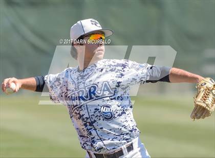 Thumbnail 3 in Sierra Canyon vs. Clackamas (Coach Bob Invitational) photogallery.
