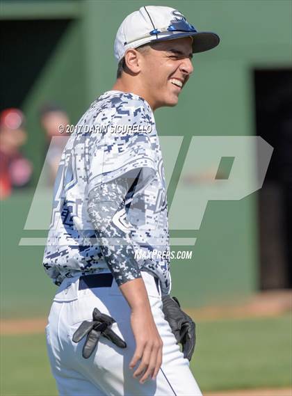 Thumbnail 1 in Sierra Canyon vs. Clackamas (Coach Bob Invitational) photogallery.