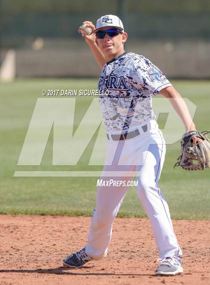 Thumbnail 1 in Sierra Canyon vs. Clackamas (Coach Bob Invitational) photogallery.