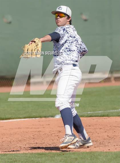 Thumbnail 1 in Sierra Canyon vs. Clackamas (Coach Bob Invitational) photogallery.