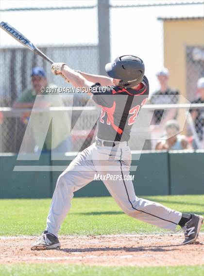 Thumbnail 3 in Sierra Canyon vs. Clackamas (Coach Bob Invitational) photogallery.