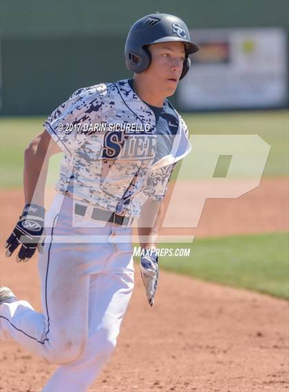 Thumbnail 3 in Sierra Canyon vs. Clackamas (Coach Bob Invitational) photogallery.