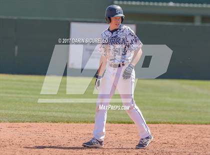 Thumbnail 2 in Sierra Canyon vs. Clackamas (Coach Bob Invitational) photogallery.