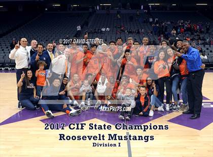 Thumbnail 1 in Roosevelt (CIF State D1 Award Photos) photogallery.