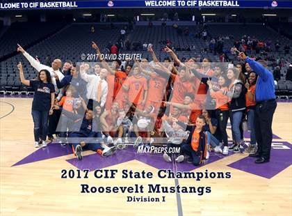 Thumbnail 1 in Roosevelt (CIF State D1 Award Photos) photogallery.