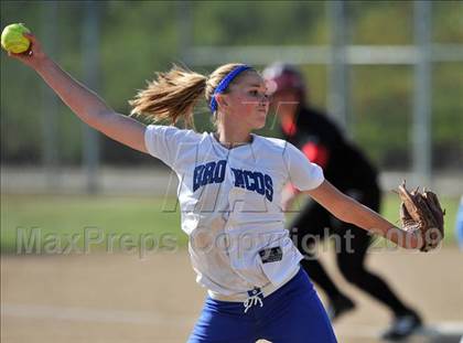 Thumbnail 1 in Fallbrook @ Rancho Bernardo photogallery.