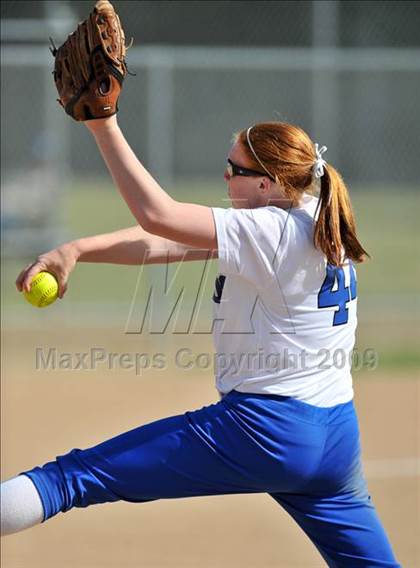 Thumbnail 3 in Fallbrook @ Rancho Bernardo photogallery.