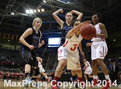 Thumbnail 2 in Poudre vs. Regis Jesuit (CHSAA 5A Semifinal) photogallery.