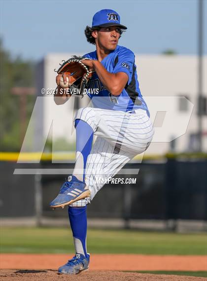 Thumbnail 2 in Seton Catholic @ Mesquite (AIA 4A Quarterfinals) photogallery.