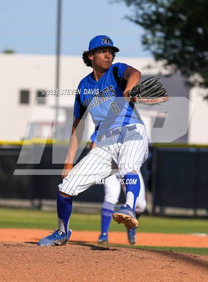 Thumbnail 2 in Seton Catholic @ Mesquite (AIA 4A Quarterfinals) photogallery.