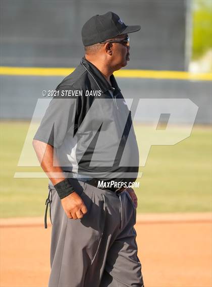 Thumbnail 3 in Seton Catholic @ Mesquite (AIA 4A Quarterfinals) photogallery.