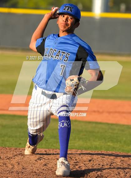 Thumbnail 2 in Seton Catholic @ Mesquite (AIA 4A Quarterfinals) photogallery.